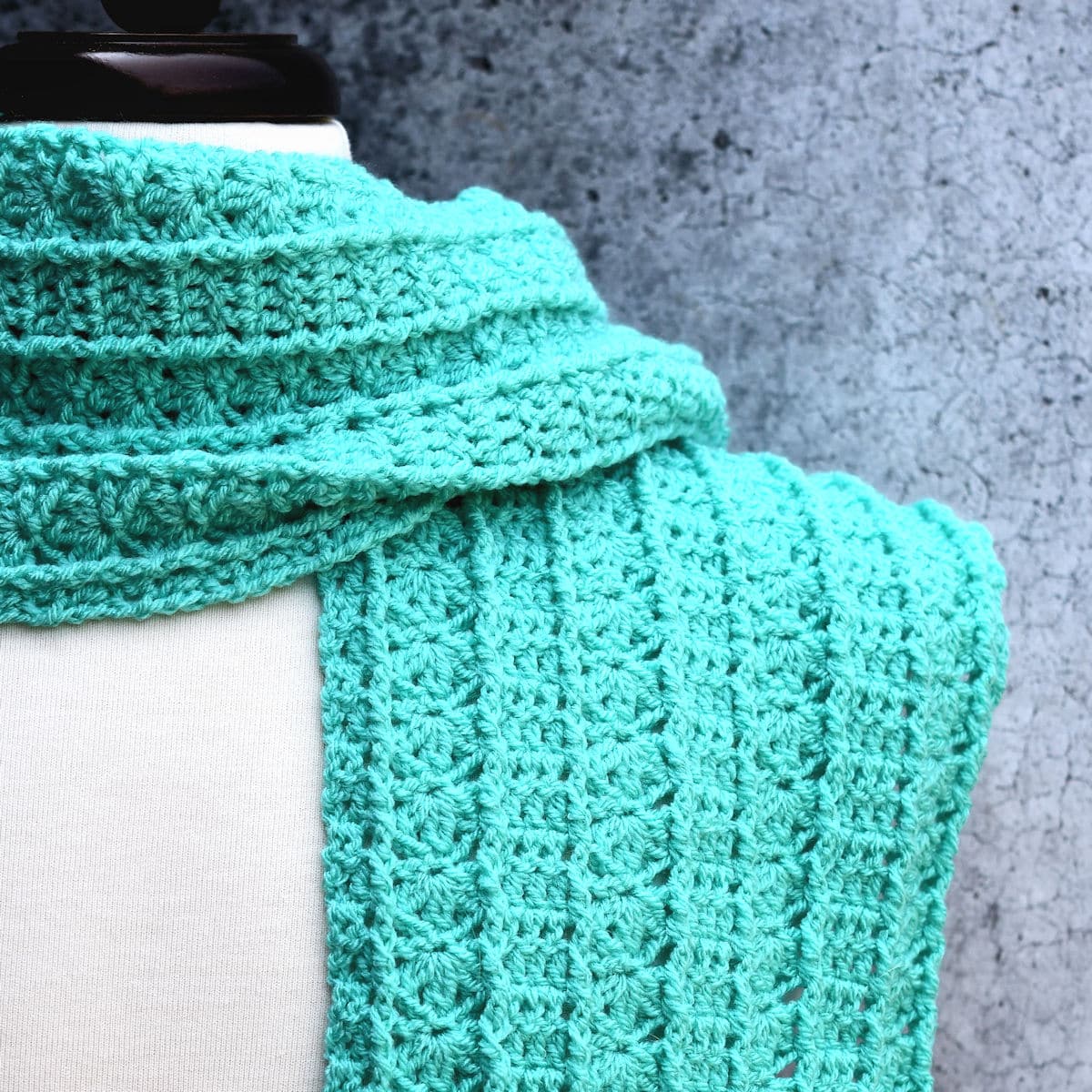 Stacked Shells Matching Scarf