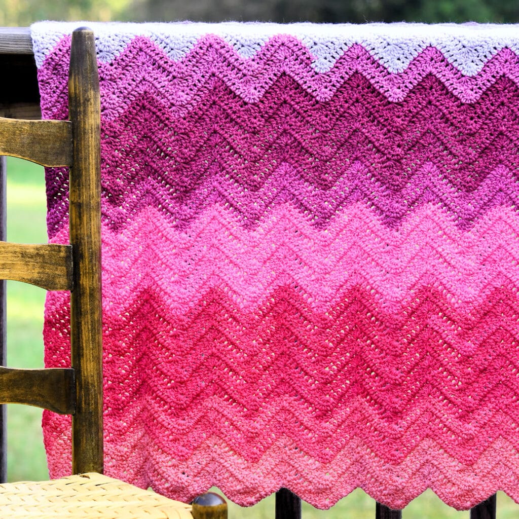 Easy Double Crochet Chevron Baby Blanket Make It Crochet