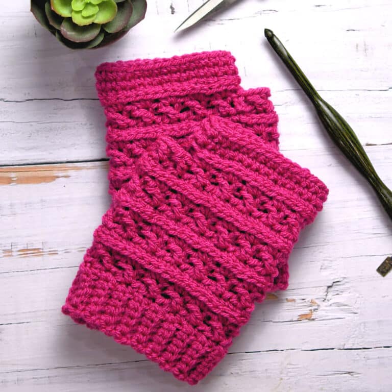 Lightweight Sweet Pea Mitts Free Crochet Pattern