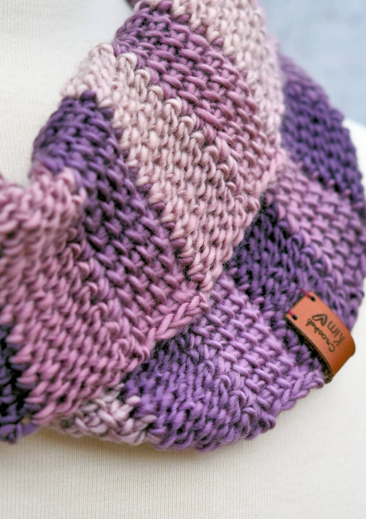 linked stitch cowl by Kim Guzman for make it crochet
