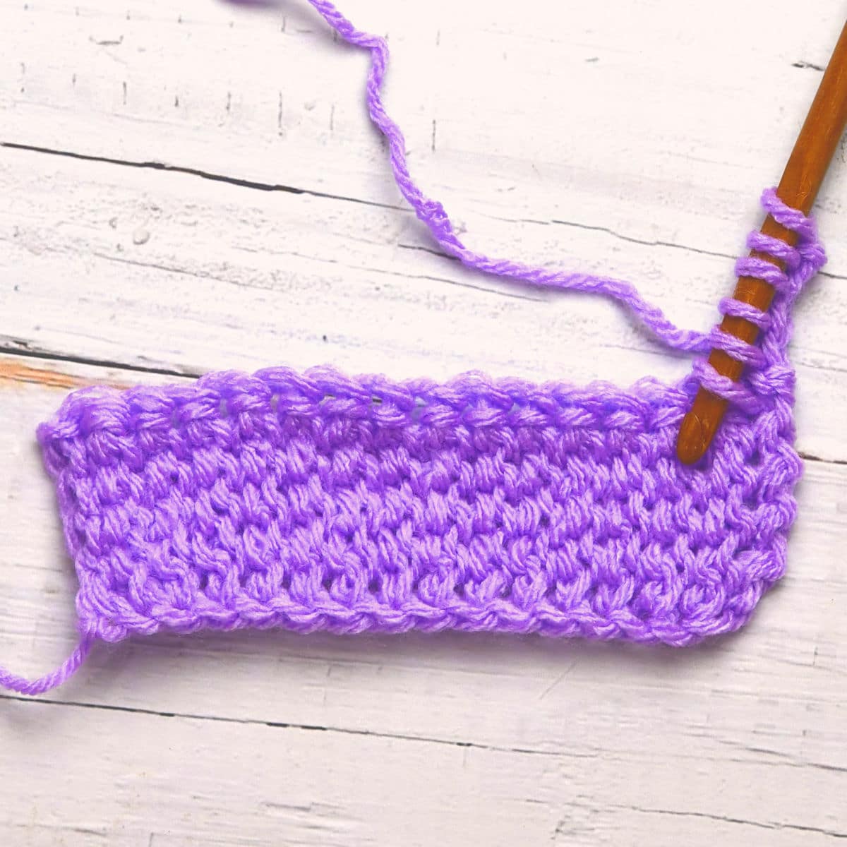 demonstration of how to start a second row of linked trtr crochet