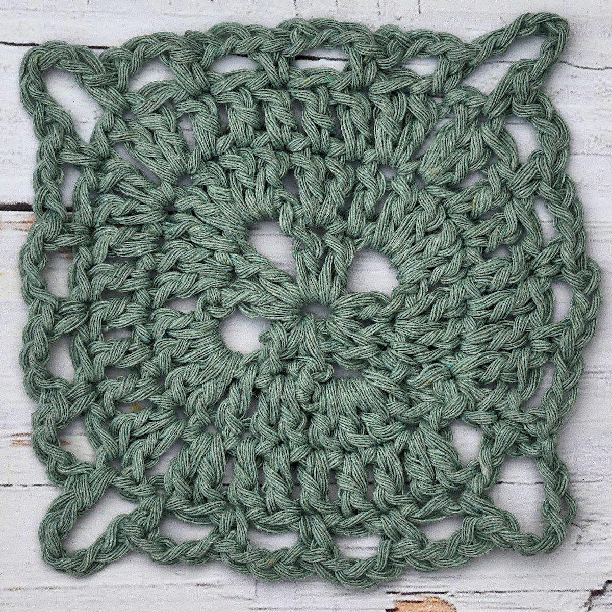 image of crochet square for JAYGO method blanket